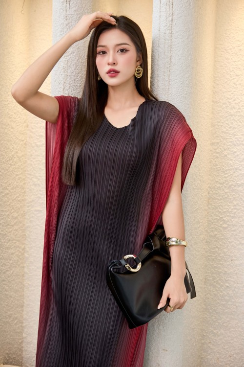 Sixdo Black &amp; Red Woven Loose Dress